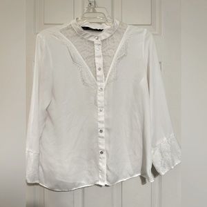 Zara Women’s White Long Sleeve Blouse with Lace trim at the top & sleeves